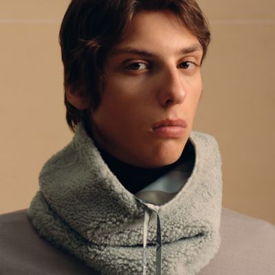 メンズ シルクマフラー＆カシミヤストール | Hermès - エルメス-公式サイト